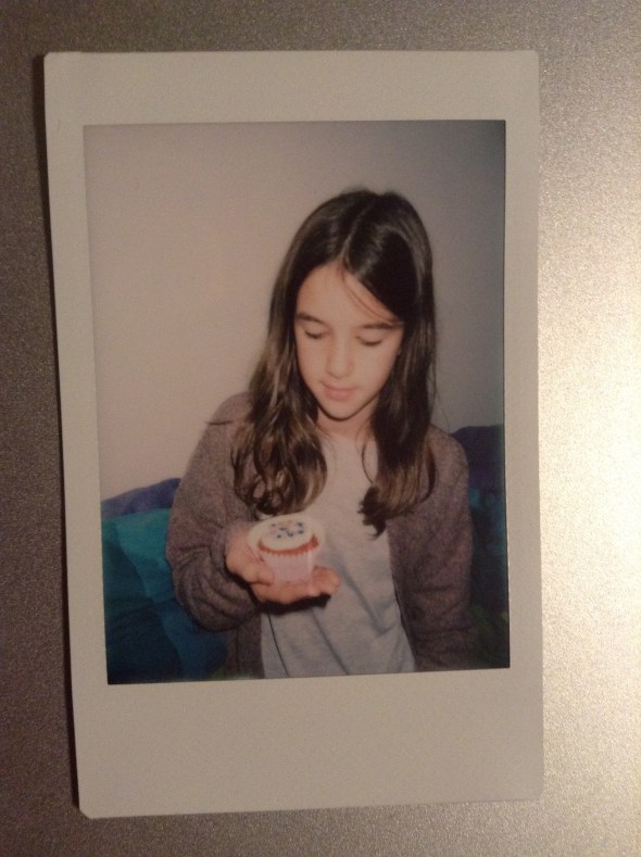 zoi and cupcakes copy