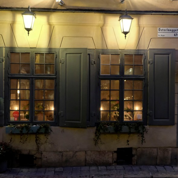 2952E7F8-E6A7-48E7-A397-B432247248AC