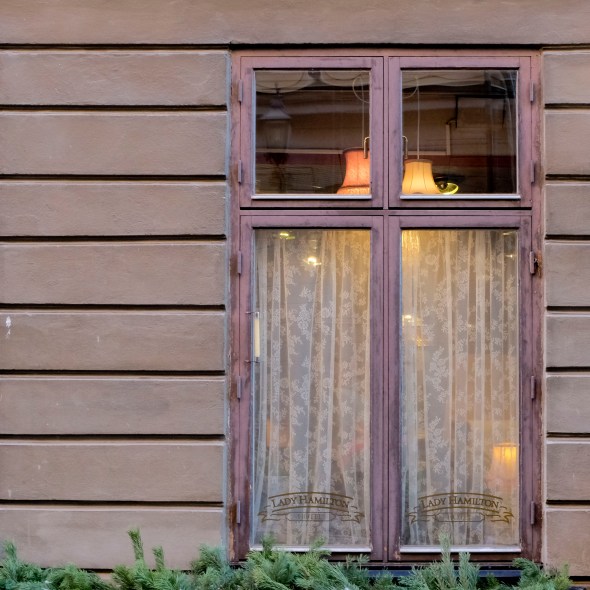 356CE88E-D33E-46B7-ABB9-4940774B3567