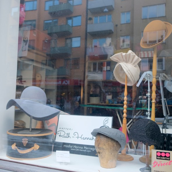 7A8D2835-882B-4AE3-9C23-B35E62072369