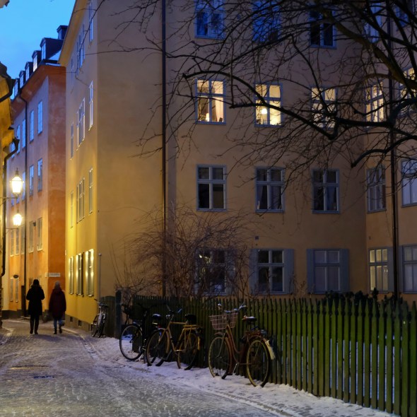 98EE3A3F-631F-45E3-89EA-1984C9002F27