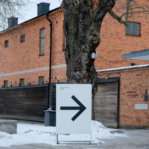 F9D6022A-2957-472C-BC91-54A35B0B26D1