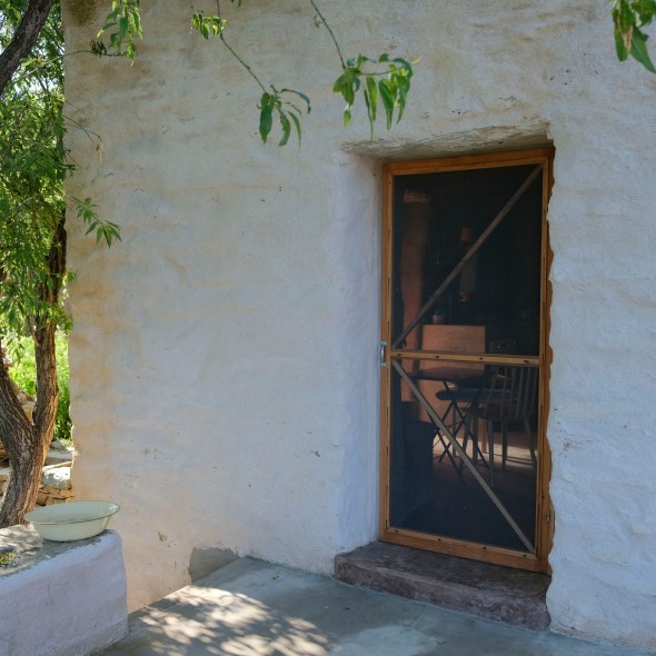 C8C346B5-58F4-48A0-98CC-07A41F15583E