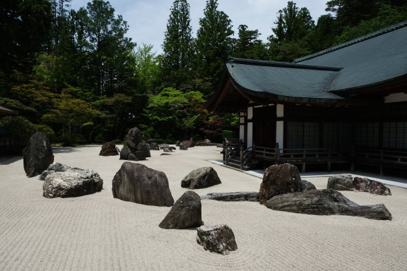 2121B6AC-F108-4728-8163-44EA1183A53B