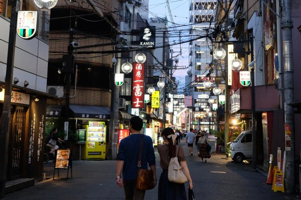 DB6C0AB6-7A2F-421A-A0F0-B2D9A37AED50