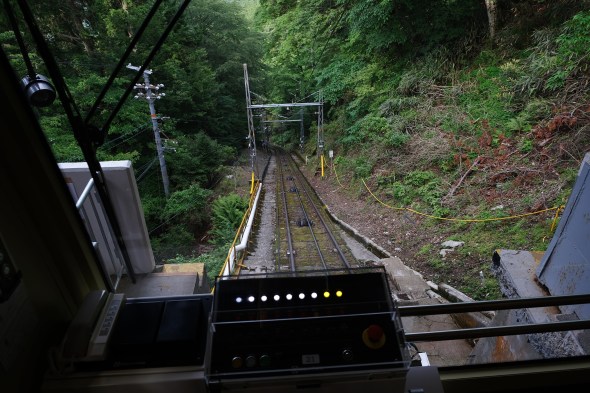 F936F079-46B1-41E6-9C3C-E82A8E48D147